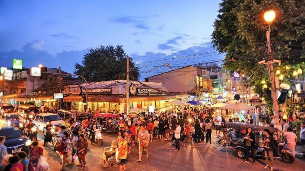 Varada Place Chiang Mai Exterior foto
